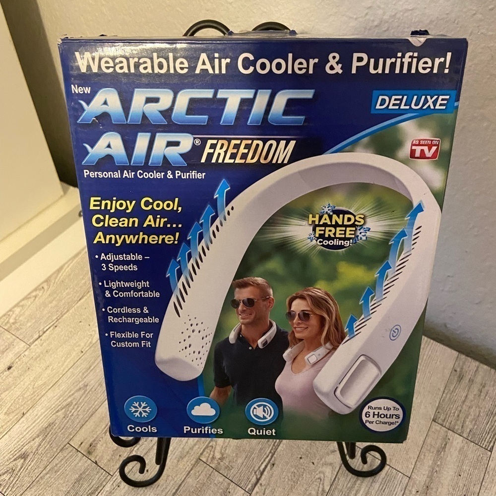 NWT Personal Air Cooler & Purifier.